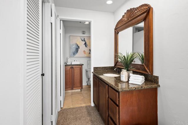 2500 Torrey Pines Rd, La Jolla CA: https://media.crmls.org/mediaz/4fd85534-0f23-4d80-a79c-31126046764f.jpg