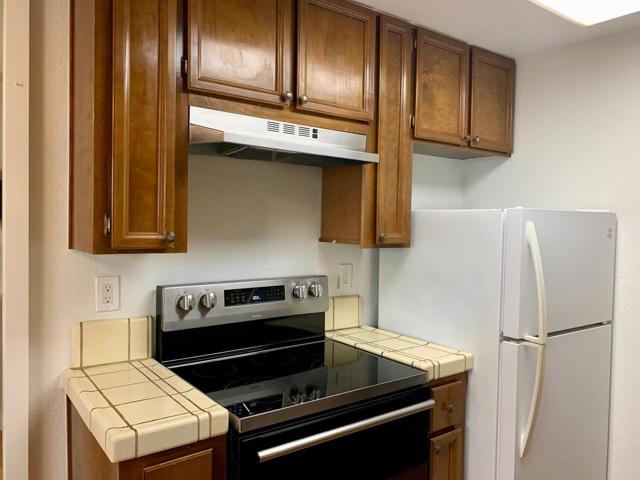 5693 Makati Circle, San Jose CA: https://media.crmls.org/mediaz/4fd8b71c-df65-46c4-8331-f37c777344dd.jpg