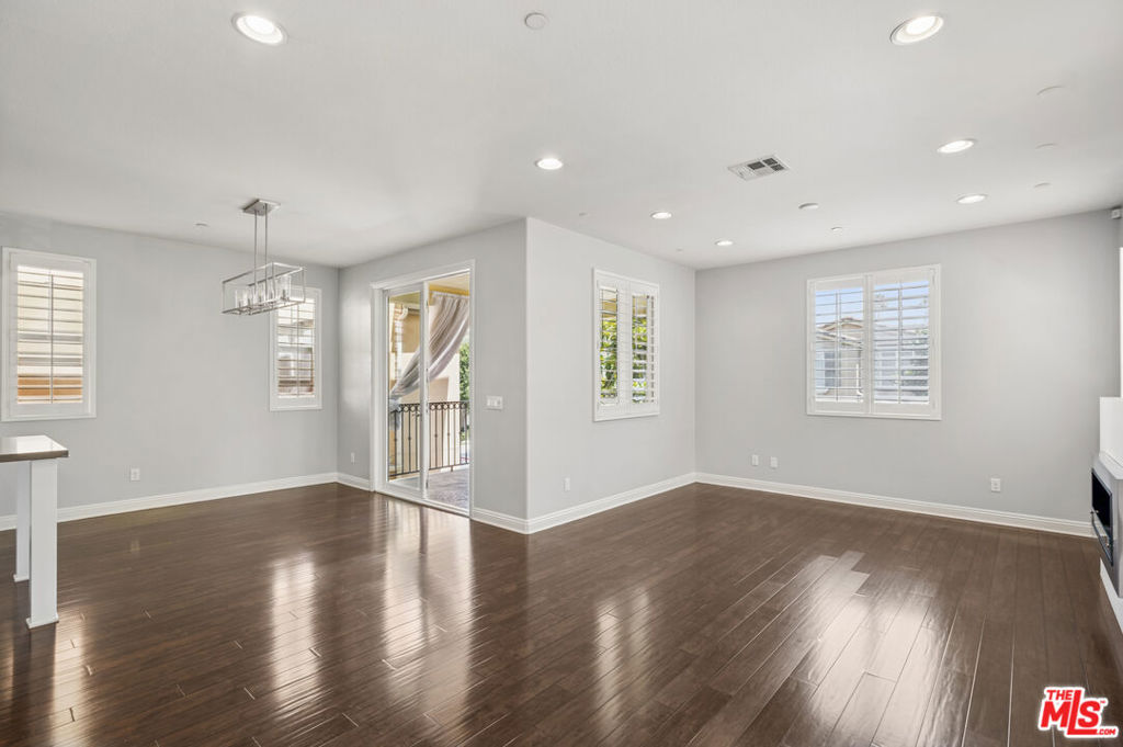 4fd94987 2bce 404a B3dd E056183fea7d