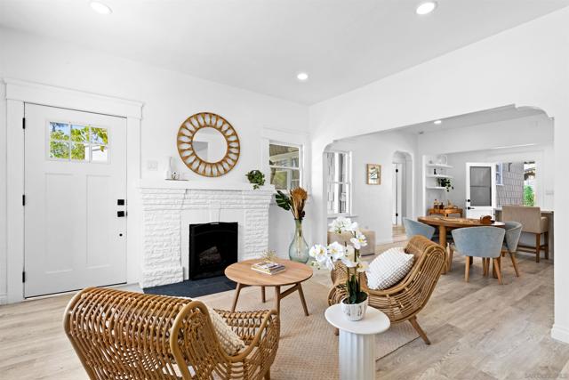1830 Fort Stockton Drive, San Diego CA: https://media.crmls.org/mediaz/4fd95294-28af-43db-8fe4-cefb3bfbd2d9.jpg