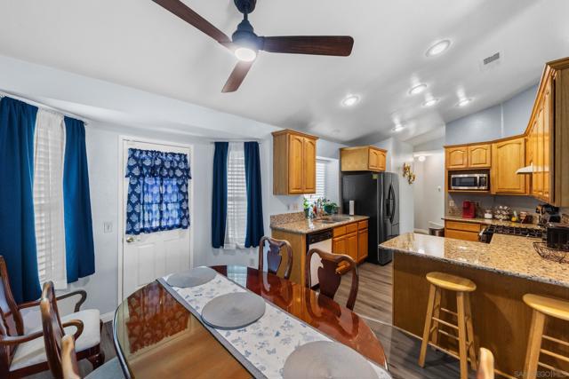 13849 Covey Quail Ln, Moreno Valley CA: https://media.crmls.org/mediaz/4fda5d20-8231-4f55-9fab-2d8efd90cabd.jpg