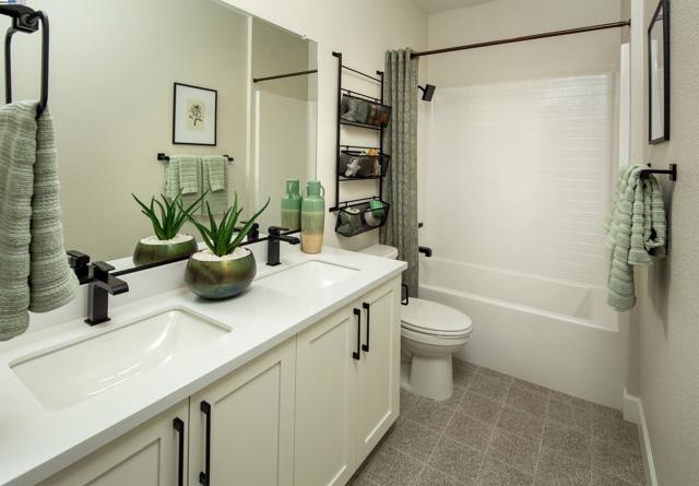 315 Flagship Drive, Napa CA: https://media.crmls.org/mediaz/4fda99be-7c51-4ac2-8994-b20d1afd08a0.jpg