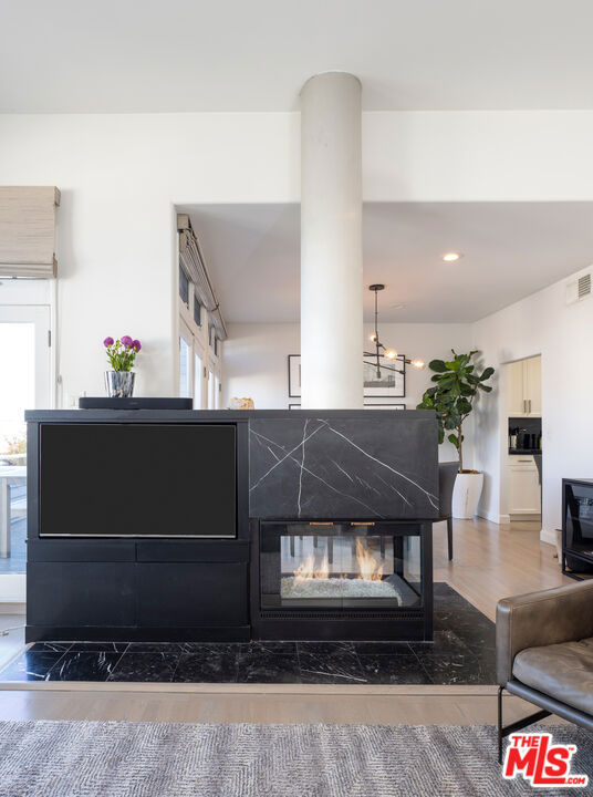 434 Pier Avenue, 2 photo 6