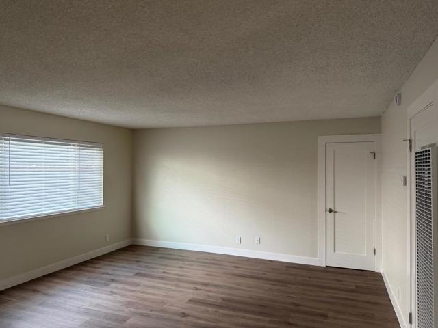 Image 5 of 12 For 1172 Brace Avenue