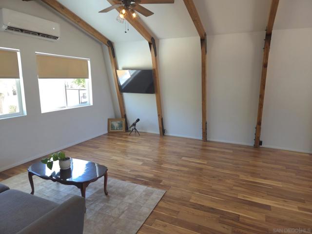 2581 Lake Shore Drive, Campo CA: https://media.crmls.org/mediaz/4fdc1607-9ebb-4eea-b398-d62ed4f1a0c9.jpg