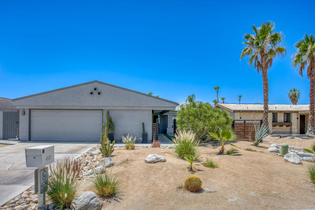 43135 Tennessee Avenue, Palm Desert CA: https://media.crmls.org/mediaz/4fdca080-99b3-467a-a8d6-acd624100f93.jpg