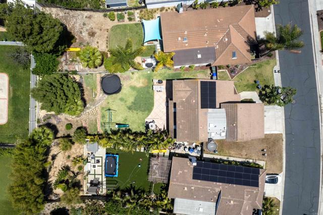 Detail Gallery Image 29 of 38 For 1754 Hill Top Ln, Encinitas,  CA 92024 - 4 Beds | 2/1 Baths