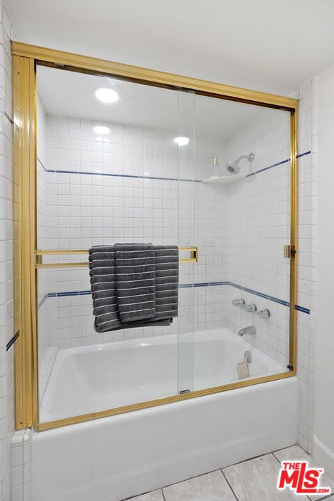 10535 Wilshire Boulevard, Los Angeles CA: https://media.crmls.org/mediaz/4fdcf439-5963-4ff0-8499-0e02caf5ebf6.jpg