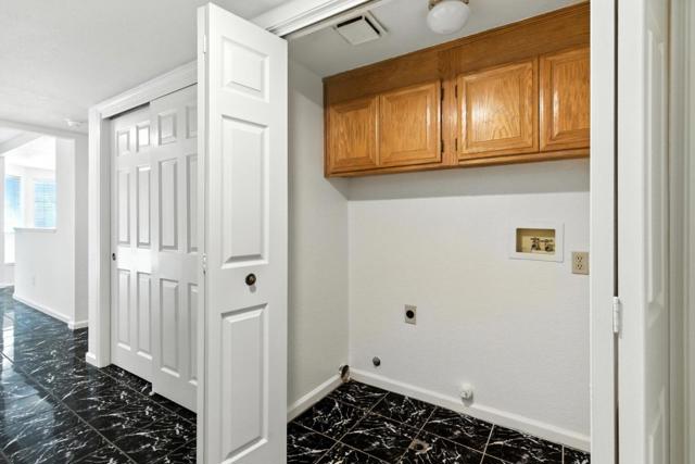 2200 Den Helder Drive, Modesto CA: https://media.crmls.org/mediaz/4fdd08f8-34cd-4907-a67c-fb8a8de19d7e.jpg
