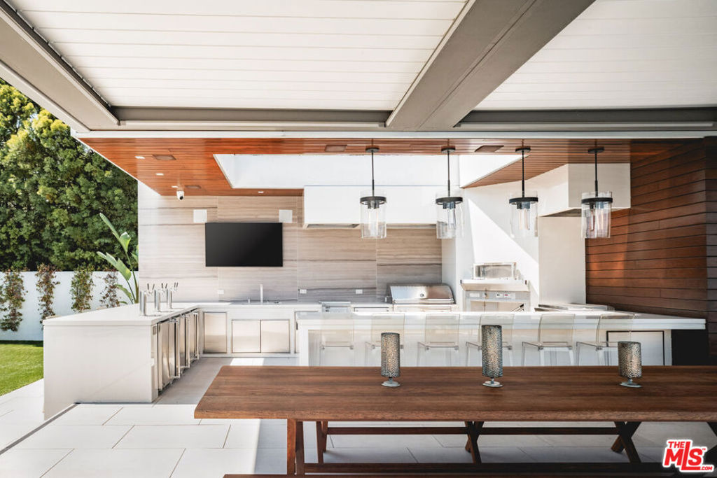 MLS #25575239 img 10