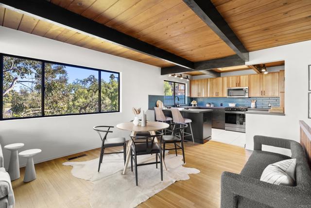 Detail Gallery Image 18 of 50 For 1004 W Walnut Ave., San Diego,  CA 92103 - 4 Beds | 3 Baths