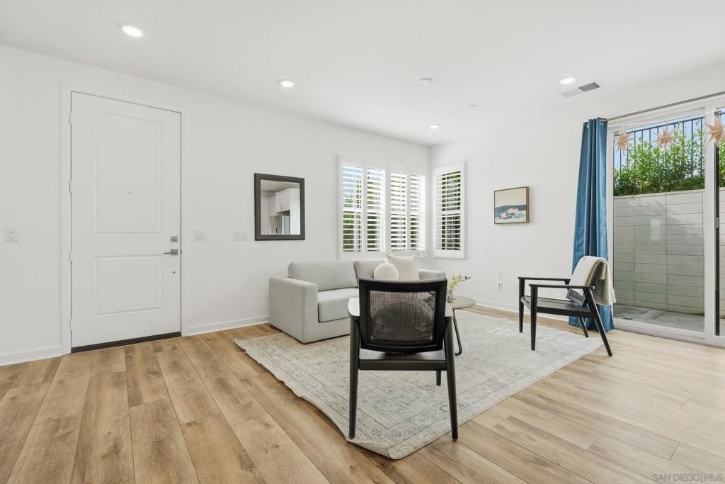 13068 Olympus - photo 8