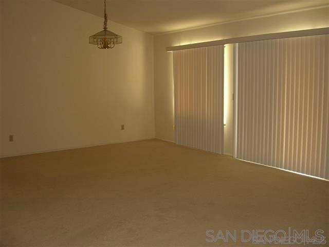 Image 5 of 20 For 15875 Dogwood Court