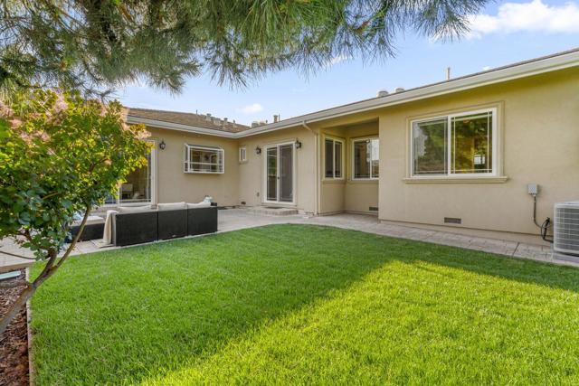 12714 Lantana Avenue, Saratoga CA: https://media.crmls.org/mediaz/4fdfc045-a44c-43a9-a420-793aea75f1dc.jpg