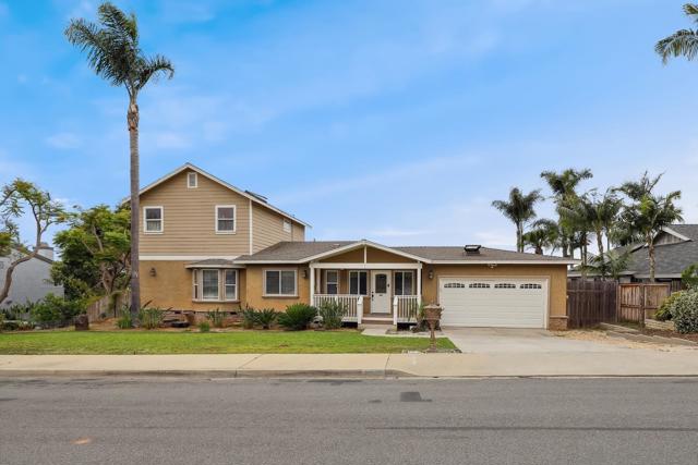 2725 Morning Glory Ln, Carlsbad CA: https://media.crmls.org/mediaz/4fe069fc-ff27-4d34-b7b7-105c97020d23.jpg