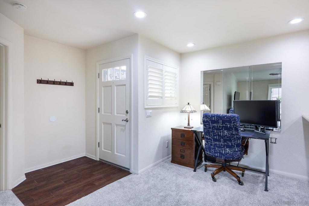 10056 Maya Linda Rd - photo 2