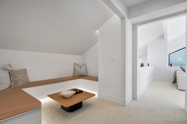 3835 Via Reposo, Rancho Santa Fe CA: https://media.crmls.org/mediaz/4fe213e2-6e51-42c5-8042-ce676b8f4ec9.jpg