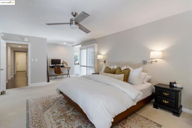 2041 Hidden Valley Dr, Santa Rosa CA: https://media.crmls.org/mediaz/4fe268d8-b4a4-4409-9037-6d00aacc0223.jpg