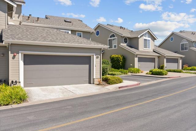 156 Treeview Drive, Daly City CA: https://media.crmls.org/mediaz/4fe276c5-c13c-4938-8e5a-2b852c7b524e.jpg