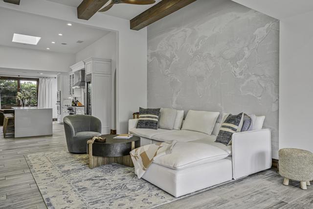 15823 The River Trail, Rancho Santa Fe CA: https://media.crmls.org/mediaz/4fe28cd7-9cd0-436b-ab2e-3dcb664a5bba.jpg