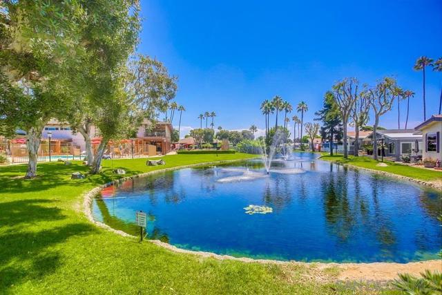 7025 San Bartolo St, Carlsbad CA: https://media.crmls.org/mediaz/4fe30cb9-74fa-49f5-8702-443b5498d52b.jpg