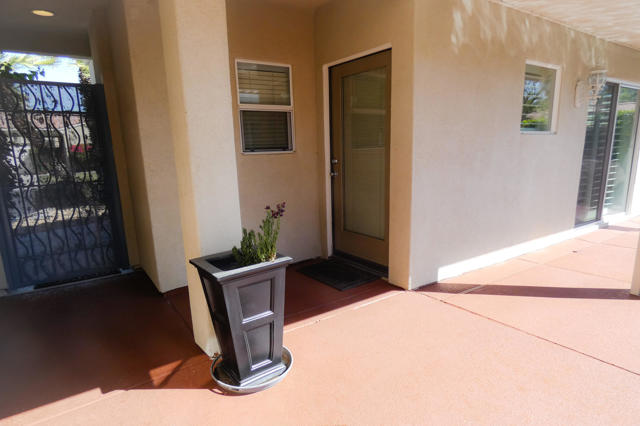 77 Clavel Court, Palm Desert CA: https://media.crmls.org/mediaz/4fe36949-2b3f-47a6-9dda-d0688f6aceda.jpg