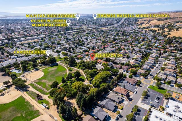 466 Prada Drive, Milpitas CA: https://media.crmls.org/mediaz/4fe3a597-ee3f-4e30-b0e0-3ffe4327dc55.jpg