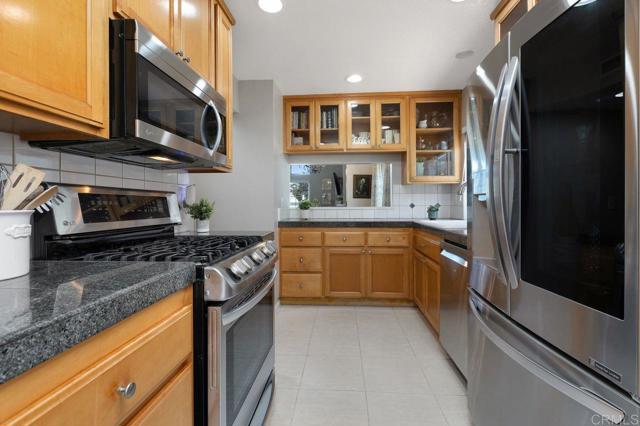 Detail Gallery Image 17 of 40 For 839 Skysail Ave, Carlsbad,  CA 92011 - 3 Beds | 2 Baths