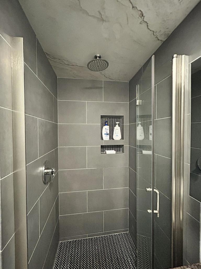 2064 2nd Avenue - photo 17