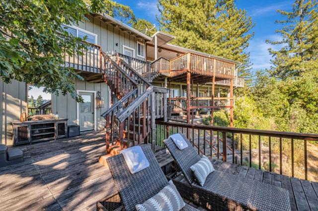 24705 Spanish Oaks Road, Los Gatos CA: https://media.crmls.org/mediaz/4fe5acd3-14cd-4fb8-8b0b-ce50ebabfa91.jpg