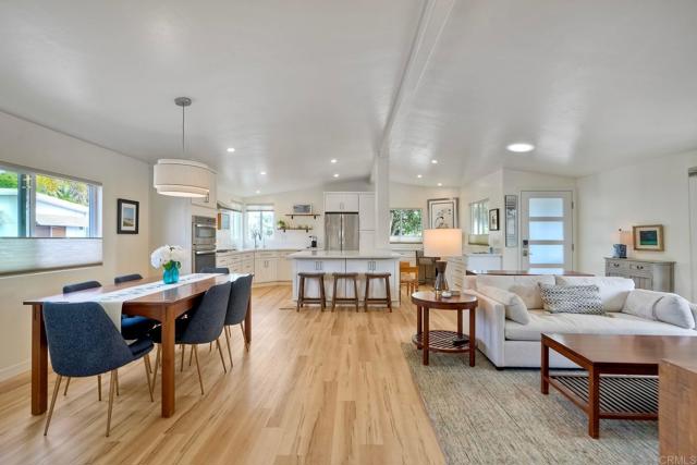 699 N Vulcan Avenue, Encinitas CA: https://media.crmls.org/mediaz/4fe5bcd2-12b5-4dfa-89f6-603c10b4a146.jpg