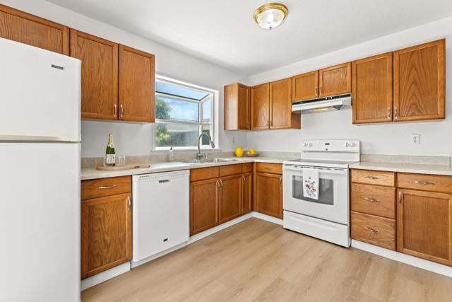330 Trescony Street, Santa Cruz CA: https://media.crmls.org/mediaz/4fe65f9f-9ef4-44cc-8413-031a4cd9a3a4.jpg