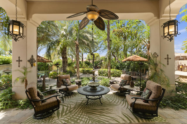 040_Covered Patio