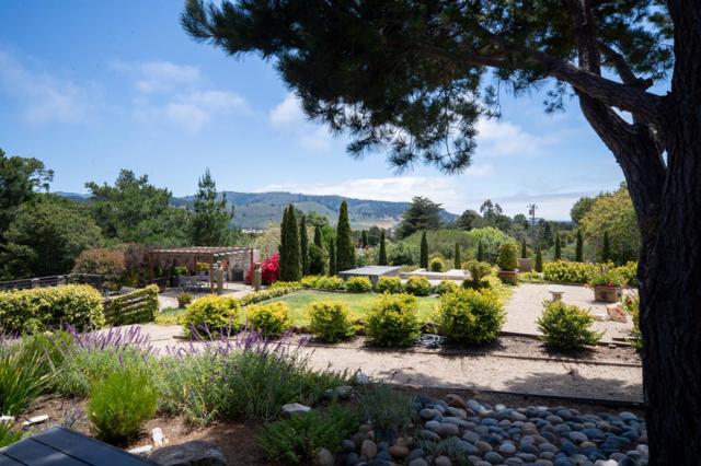 25550 Rio Vista Drive, Carmel CA: https://media.crmls.org/mediaz/4fe82256-8366-4cd1-9425-3794eba92c65.jpg