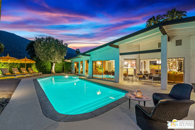 2455 S Via Lazo, Palm Springs CA: https://media.crmls.org/mediaz/4fe84a1e-657c-437d-9e9f-e1da103e5703.jpg