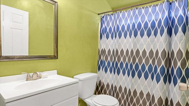 704 Garner Avenue, Salinas CA: https://media.crmls.org/mediaz/4fe8a73d-e7bd-4d56-a68c-a3e0b2fd2553.jpg