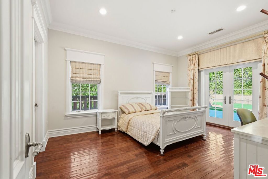 MLS #26842405 image #26