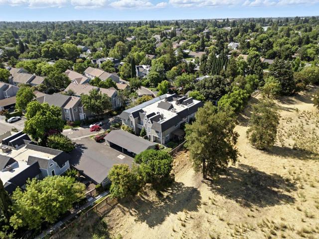 3090 Woods Circle, Davis CA: https://media.crmls.org/mediaz/4fe8d40c-c262-4580-abd4-d661843c8ebe.jpg