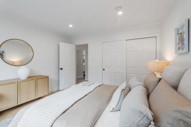 3852 Jefferson Avenue, Redwood City CA: https://media.crmls.org/mediaz/4fe94153-a33a-4ca9-8f65-f1a07ade0ada.jpg