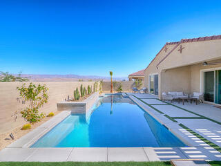 10 Zinfandel, Rancho Mirage CA: https://media.crmls.org/mediaz/4fe9dd3a-a60e-478e-bdd1-a8357dda4296.jpg
