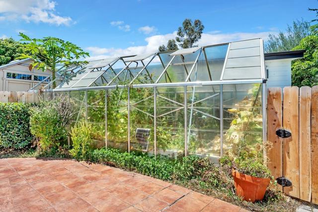 5141 Dorman Dr, San Diego CA: https://media.crmls.org/mediaz/4fea2a86-886f-49f7-9870-6e9b83999153.jpg