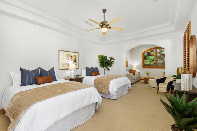 49260 Jfk Trail, Palm Desert CA: https://media.crmls.org/mediaz/4feaec92-6441-4bc5-8dfe-6152ba74da6c.jpg