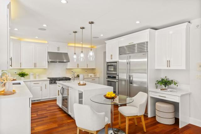2124 Oakley Avenue, Menlo Park CA: https://media.crmls.org/mediaz/4feb9777-76b9-4f94-88c6-90725fb338a5.jpg