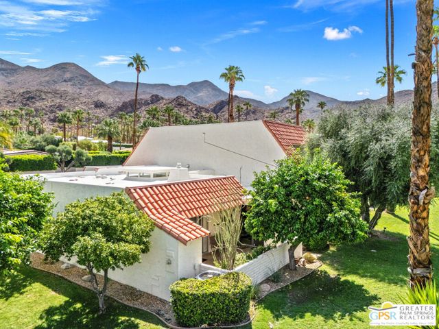 3351 Andreas Hills Drive, Palm Springs CA: https://media.crmls.org/mediaz/4feba57f-3ad7-4e44-9789-6447d34809c1.jpg