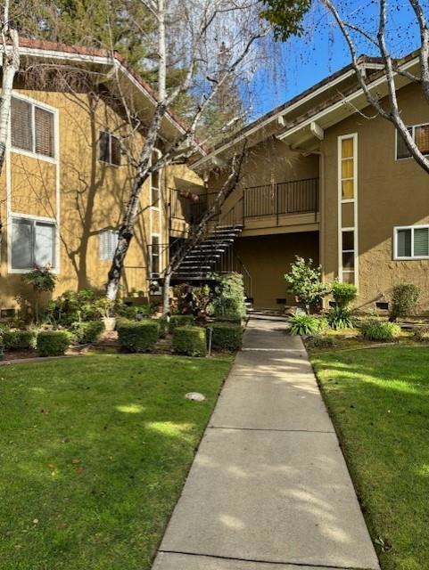 420 Alberto Way, Los Gatos CA: https://media.crmls.org/mediaz/4febed8b-acea-421e-80b6-be70737fff46.jpg