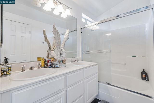 5103 Pioneer Way, Antioch CA: https://media.crmls.org/mediaz/4febedc8-d907-4b9d-80bf-391d1ac2c3f1.jpg