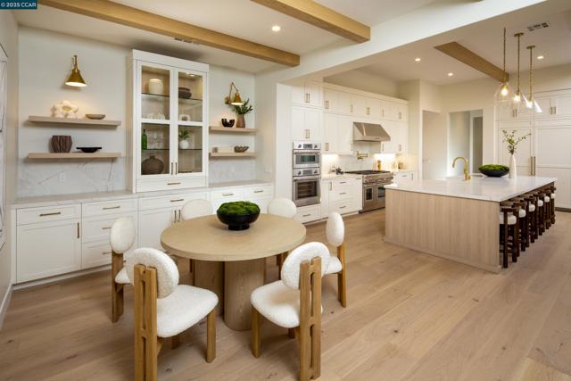 1015 Borrette Court, Napa CA: https://media.crmls.org/mediaz/4fec925a-90a4-4100-8595-e25625d8fe01.jpg