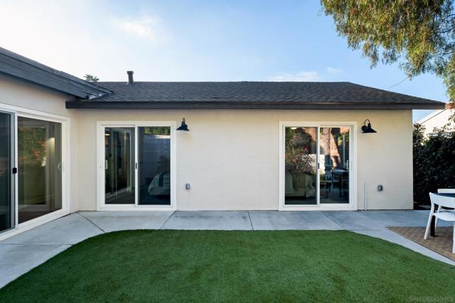 6737 Lipmann St, San Diego CA: https://media.crmls.org/mediaz/4fec92d0-d6fc-4d04-bf4f-37cdf05aecb4.jpg