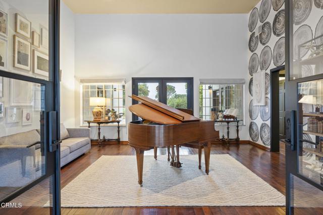 Detail Gallery Image 9 of 43 For 127 Fairway Ln, Ojai,  CA 93023 - 3 Beds | 2/1 Baths