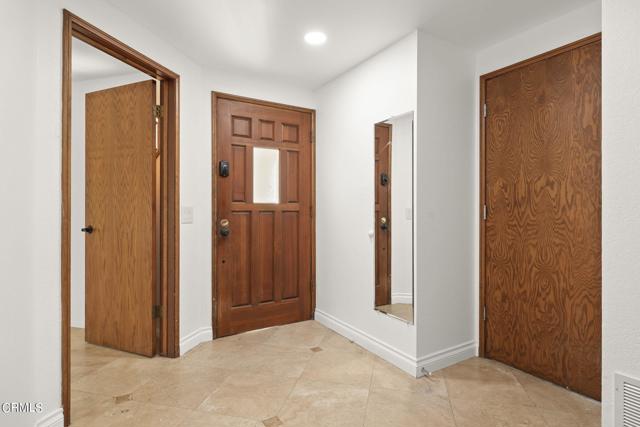 Detail Gallery Image 5 of 69 For 292 Highland Dr, Oxnard,  CA 93035 - 3 Beds | 3 Baths